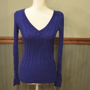 American Eagle Outfitters Vneck Cable Knit Sweater